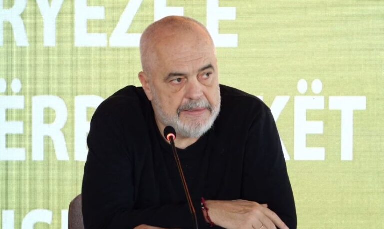 Rama mbledh kryebashkiakët në Durrës: Sezoni turistik nxori në pah dobësitë e pushtetit vendor!