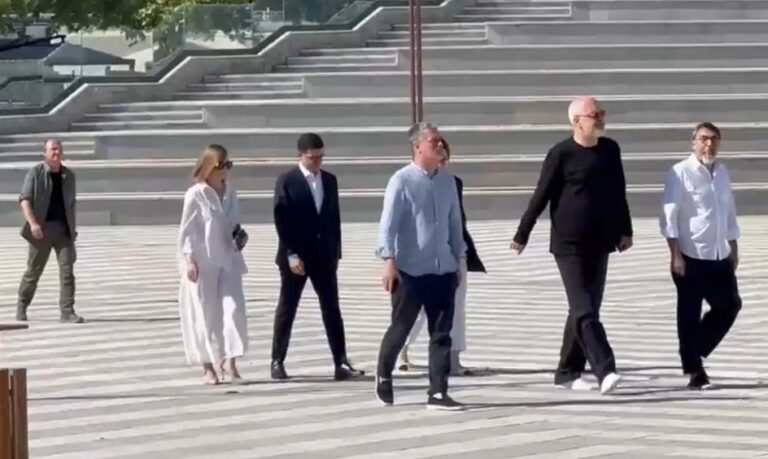 Kryeministri Rama shkon sërish në bashkinë e Vlorës