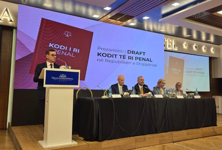 Të gjithë pas Sokol Sadushit!