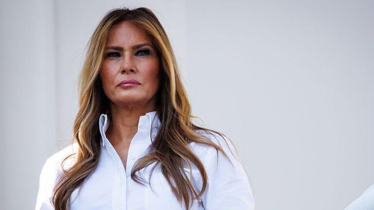Zbardhet përmbajtja e letrës së Melania Trump për Putinin në Alaskë