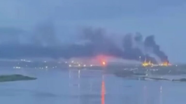 Dronët ukrainas sulmojnë rafinerinë e naftës Saratov në Rusi, duke shkaktuar zjarr në shkallë të gjerë