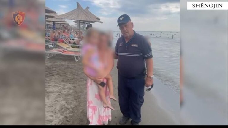 Vajza 4-vjeçare nga Kosova humbet në plazhin e Shëngjinit, Policia e gjen dhe ia dorëzon familjes