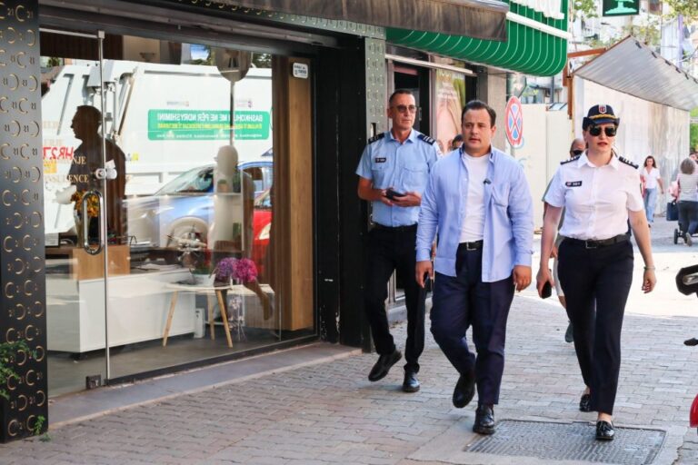 Hapësirat publike, Sulaj: Masa për zaptuesit