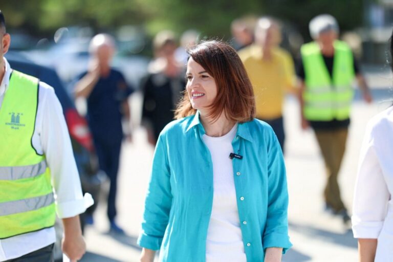 Drejt fundit rikonstruksioni i spitalit të Kavajës, ministrja Koçiu: Standarde shërbimi për mbi 100 mijë banorë
