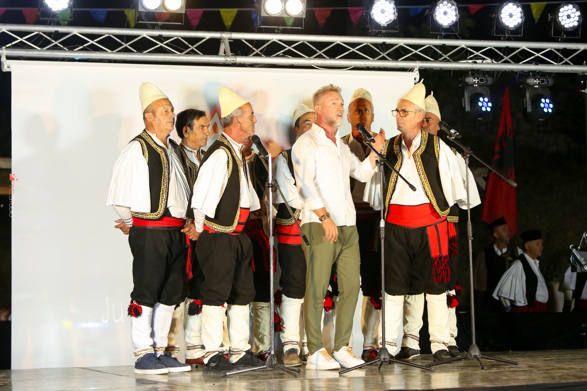 Albert Vataj, “Vajzë Fest 2025”, Koha Jone, 24 gusht 2025