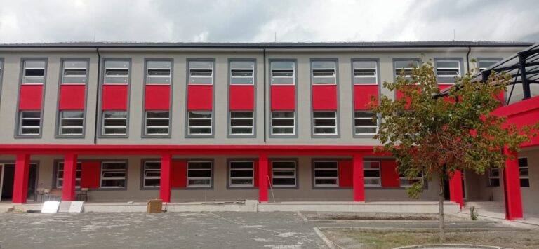 Rama: Shkolla 9-vjeçare ”Rilindja” në Gramsh, me standarde europiane. Klasa të reja e mjedise bashkëkohore