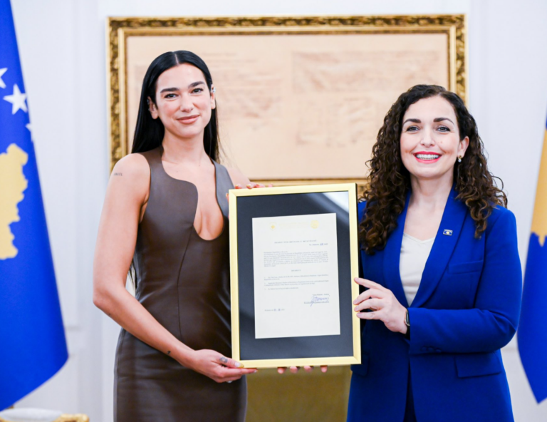 Dua Lipa bëhet shtetase e Republikës së Kosovës