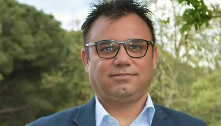 Klodian Matija, historia e djalit nga Lezha, drejtori i parë jo-italian i Klubit Rotary, që mbërriti në Itali 27 vite më parë me gomone në moshën 16-vjeçare