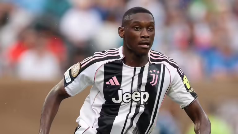 Juventus rrit ofertën për Kolo Muani, pret një përgjigje nga PSG