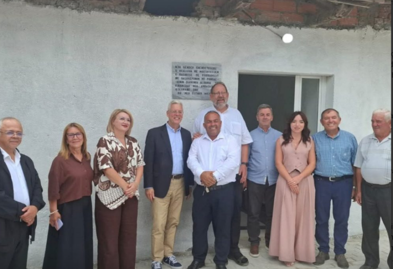 Ambasadori gjerman viziton fshatin Bisnicë në Pogradec