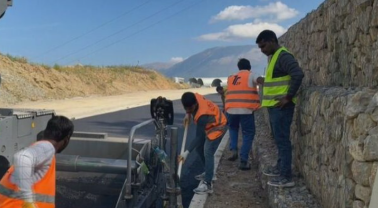 22 mijë shtetas të huaj me leje qëndrimi në Shqipëri, indianët dhe filipinasit kryesojnë