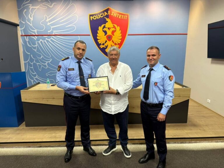 Proda i akordon “Certifikatë Karriere” Janaq Zarkës, me 41 vite karrierë në Polici