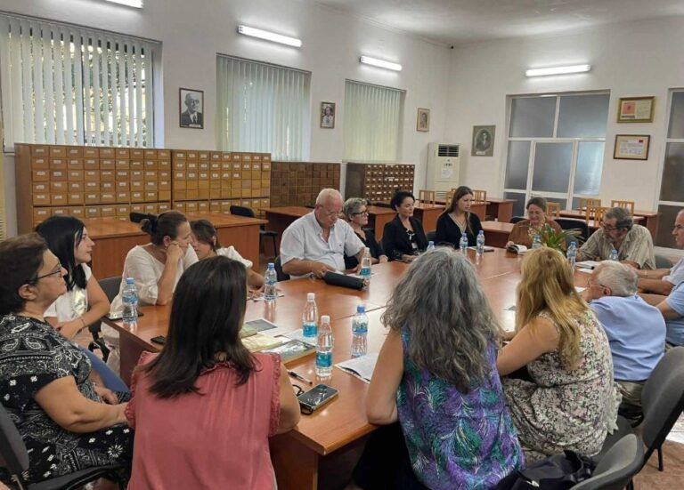 Biblioteka e Elbasanit  rikthen në vëmëndje trashëgiminë e Leksi Vinit
