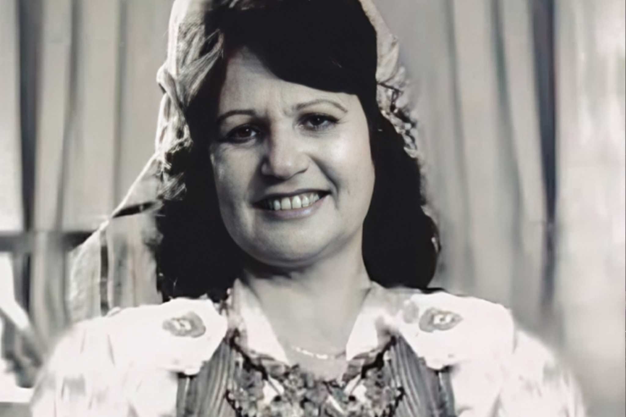 Naile Hoxha, këngëtarja që na la një trashëgimi që nuk është vetëm këngë, por është vetë kujtesa jonë shpirtërore_Albert Vataj