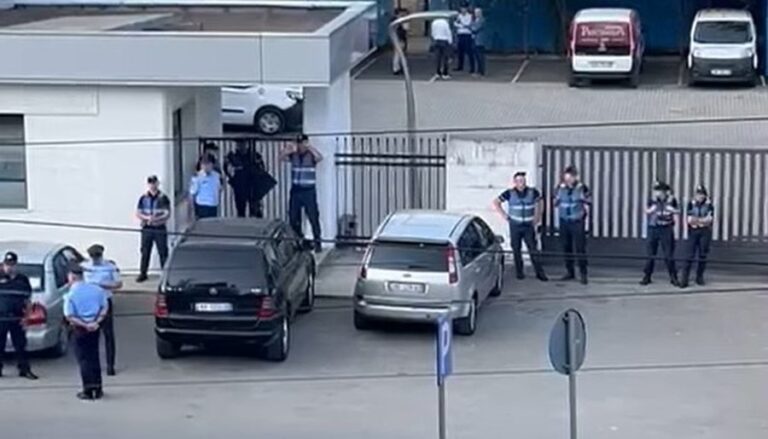Ndërhyrja e policisë në ambientet e televizionit News 24, reagon MEKI: Është konform ligjit!
