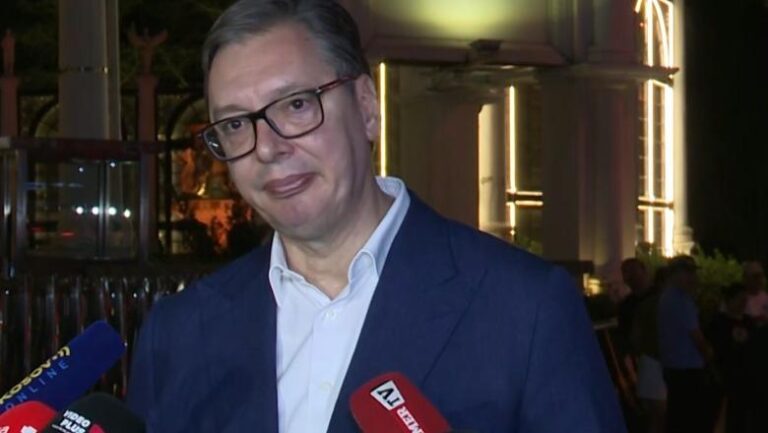 Blerje armësh nga Kina, Vuçiç kritikon fqinjët! Nuk prekim askënd, por do të forcojmë ushtrinë