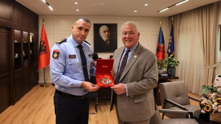 Drejtori i Policisë, Proda takim me anëtarin e Bordit të Shkollës ”Bush”: Bashkëpunim ndërkombëtar për arsimimin dhe trajnimin policor