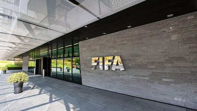FIFA ndryshon kalendarin e kombëtareve
