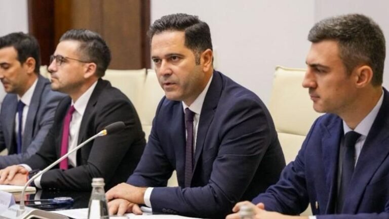 Malaj pret një delegacion deputetësh nga PE, fokus progresi dhe reformat e menaxhimit të financave publike