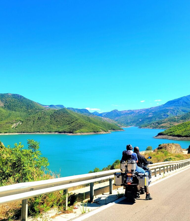 Rama poston fotot nga aksi rrugor Moglicë-Strelcë-Lozhan i Ri-Maliq: Nxit një perspektivë të re për turizmin natyror