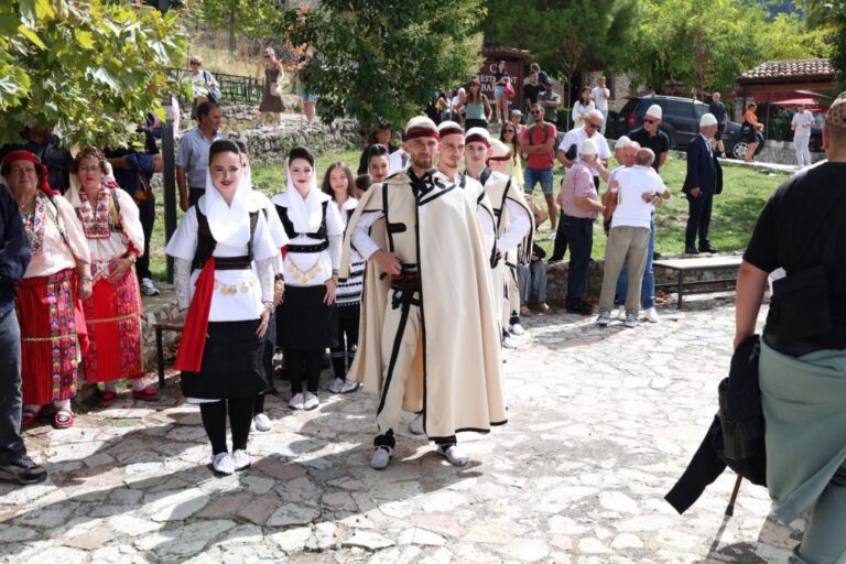 Bushi: Plisi i Bardhë drejt UNESCO-s, kuvend mbarëkombëtar në kalanë e Krujës