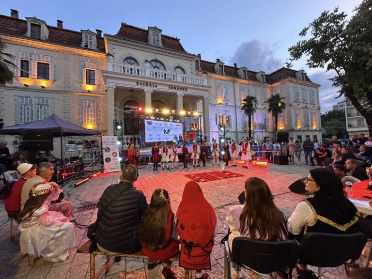Shkodra, zemra që bashkon shqiptarinë krejt, në Edicionin e 18-të, të “Lojëra Popullore Fest”