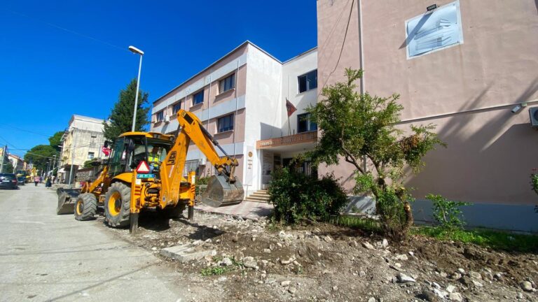 Kryetari Beci: Fakulteti i Gjuhëve të Huaja, është godina e parë që çlirohet për studentët