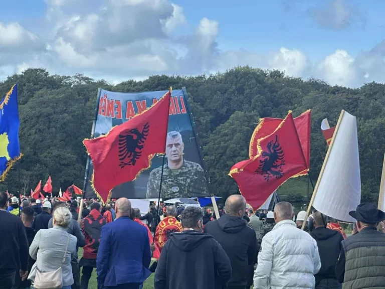 “Sot nuk mundemi me i marrë me veti por…” protestuesit kërkojnë lirimin e ish-eprorëve të UÇK-së