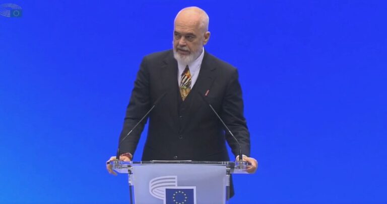 Rama në Parlamentin Europian, vlerëson Oliver Röpke: Këmbëngulët që ardhmja e Ballkanit është në BE