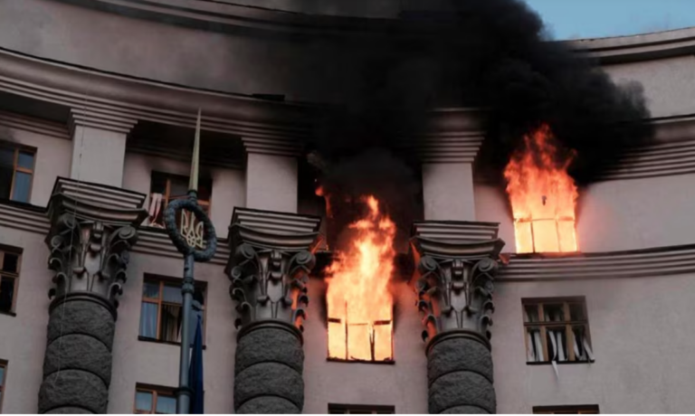 Sulmi më i madh ajror i Rusisë në Ukrainë, prej nisjes së luftës. Goditi kryeministrinë