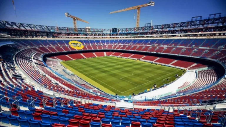Shtyhet rikthimi i Barcelonës në stadiumin “Camp Nou”