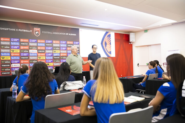 Kampionati i vajzave nis në fundjavë, Duka takim me arbitret në “Shtëpinë e Futbollit”