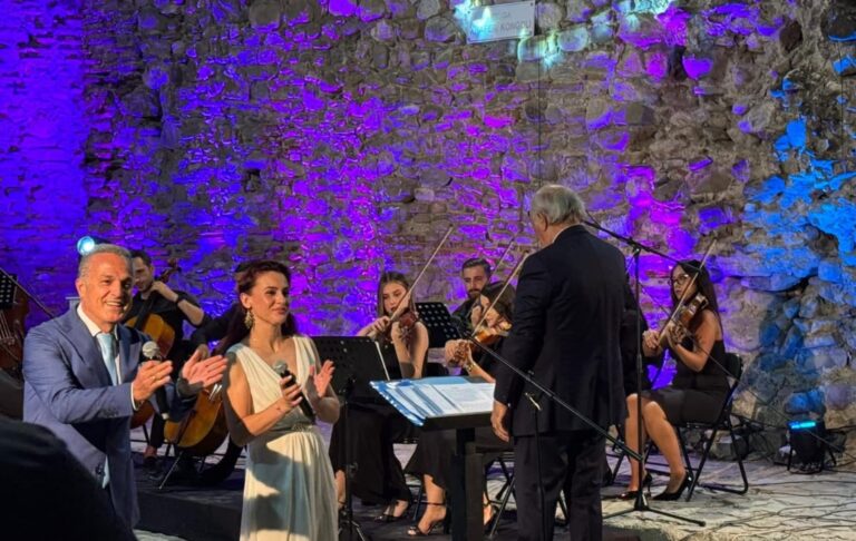 “Stina Koncertore” sjell magjinë e muzikës në Elbasan
