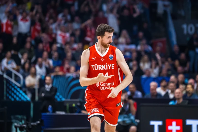 Nga Prizreni në rrugën drejt NBA-së, kush është shqiptari Erxhan Osmani që po shkëlqen te Turqia