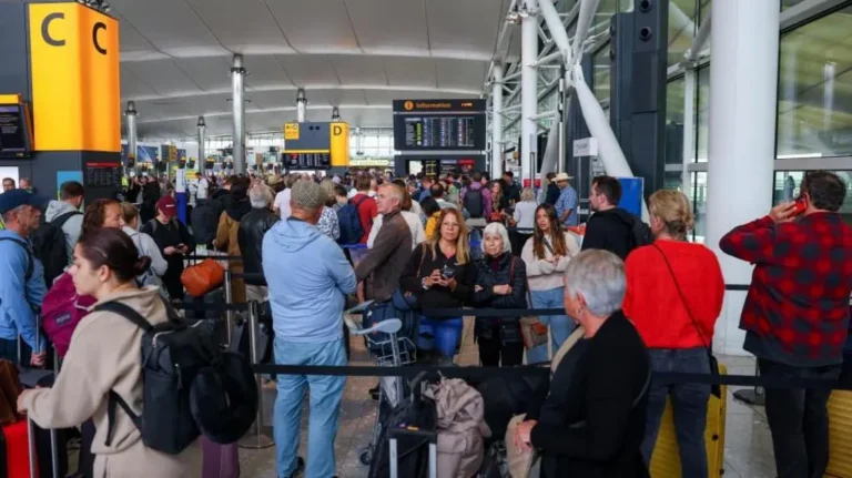 Sulmi kibernetik paralizon disa aeroporte evropiane, qindra fluturime të anuluara e të vonuara