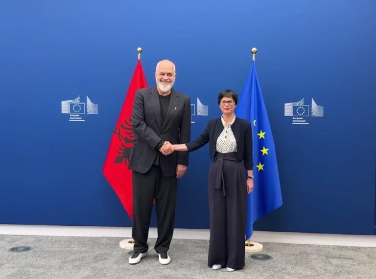 Kryeministri Rama në Bruksel: Kanë mbetur edhe 5 grupkapituj për t’u çelur. Kos: Do t’i hapim brenda vitit