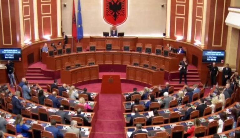 Mblidhet sot Kuvendi, në rend dite miratimi i anëtarëve të komisioneve parlamentare