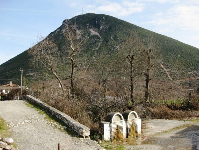 Elbasani i legjendave, historia e Malit të Vashës