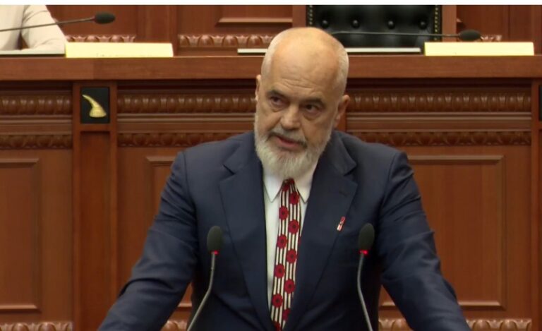Rama: Diella do të jetë edhe fizikisht e pranishme në tryezën e qeverisë