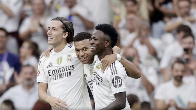 Reali triumfon ndaj Espanyol dhe mbetet në krye, shënon edhe Mbappe