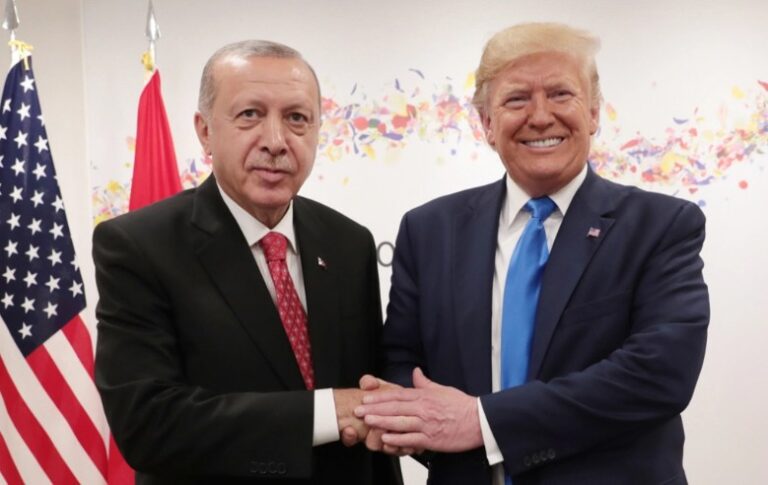 Turqia njofton heqjen e tarifave për produktet amerikane, para takimit Trump-Erdogan në Shtëpinë e Bardhë