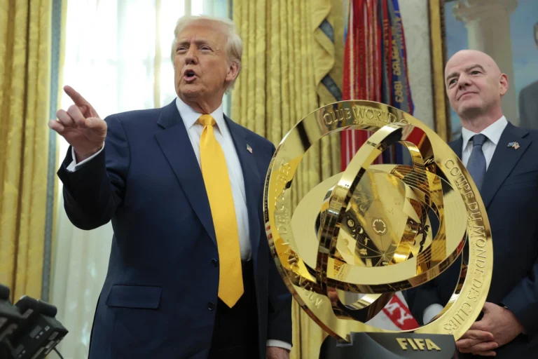 Trump: Disa qytete drejtohen nga të çmendur, gati t’i spostojmë ndeshjet e Botërorit