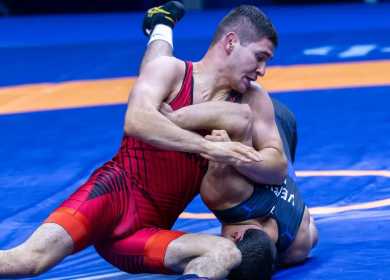 Chermen Valiev siguron finalen historike në Botërorin e Mundjes, nesër kërkon të artën