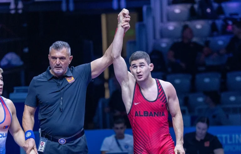 Chermen Valiev shkëlqen në Botërorin e Mundjes, siguron çerekfinalen