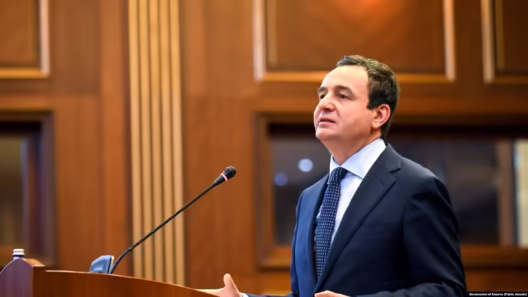 Albin Kurti paraqet në Kuvendin e Kosovës, kabinetin dhe programin qeverisës