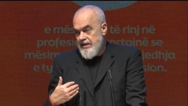 Rama: Sot mësuesi është i paprekshëm, më parë nuk kishin garanci për vendin e punës