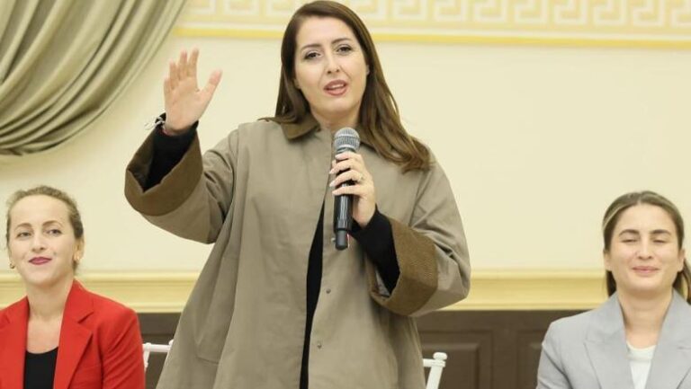 Ogerta Manastirliu takimin me gratë në Kashar: Plani ynë për një bashki që kujdeset për familjet