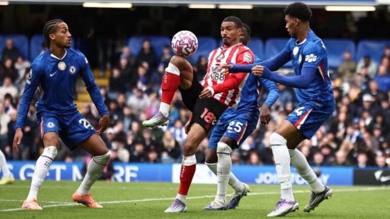 Sunderland me Xhakën përmbysin Chelsean në Londër