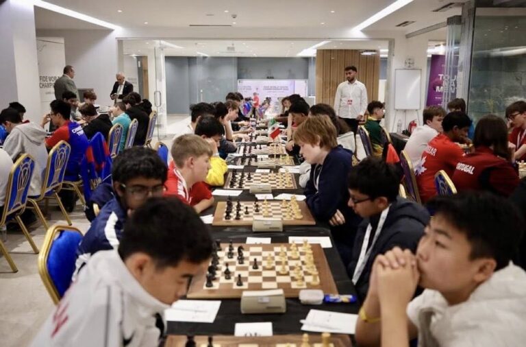 Durrësi në qendër të botës së shahut, Shqipëria mirëpret Kampionatin Botëror të Shahut për të Rinj FIDE U14, U16 & U18