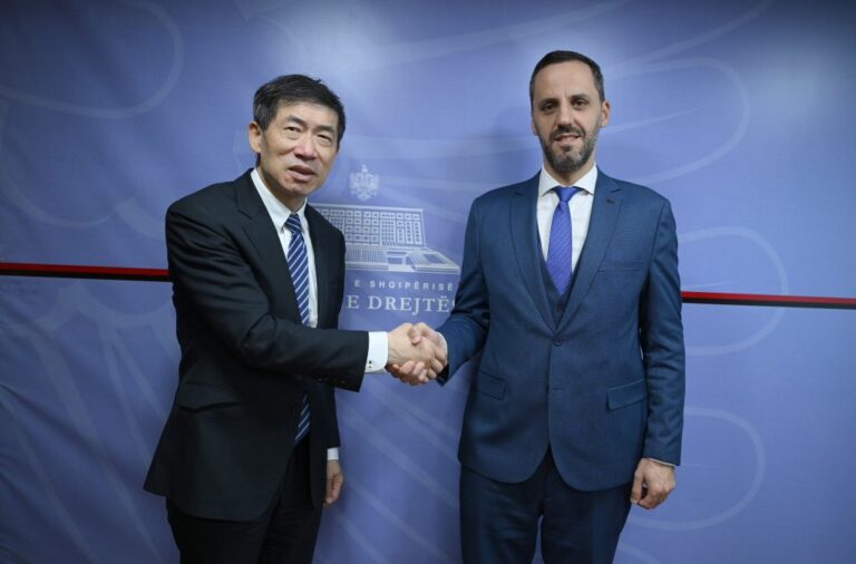 Ministri Lamallari pret nënsekretarin e Kombeve të Bashkuara: Shqipëria, histori suksesi në rajon për ndihmën juridike falas